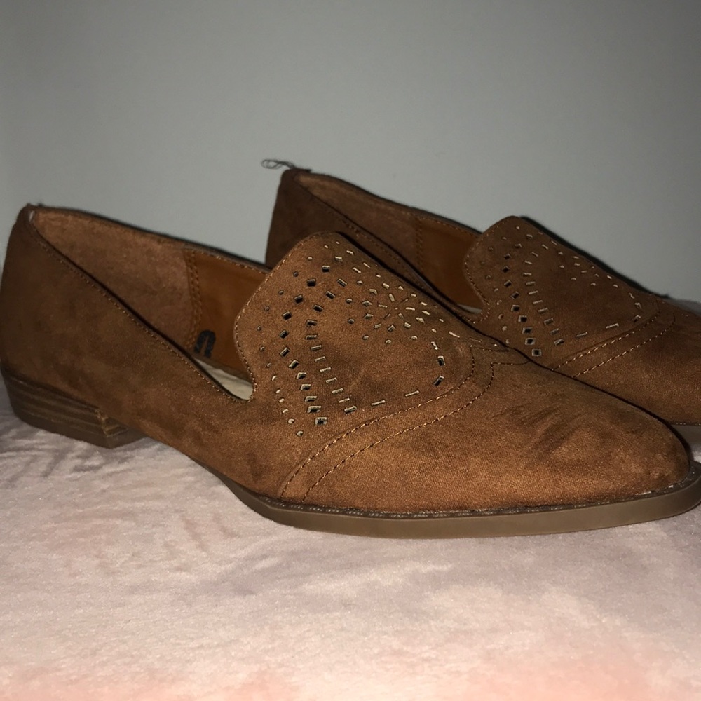 NWOT Forever 21 Laser Cut Loafer